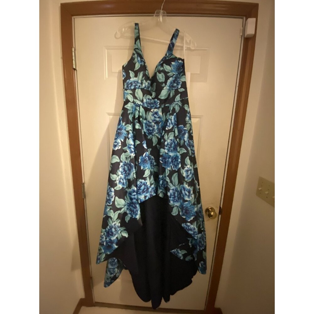 (NWT) Rachel Allan Navy & Teal Hi-Low dress. Size 12 Priced to Sell.
